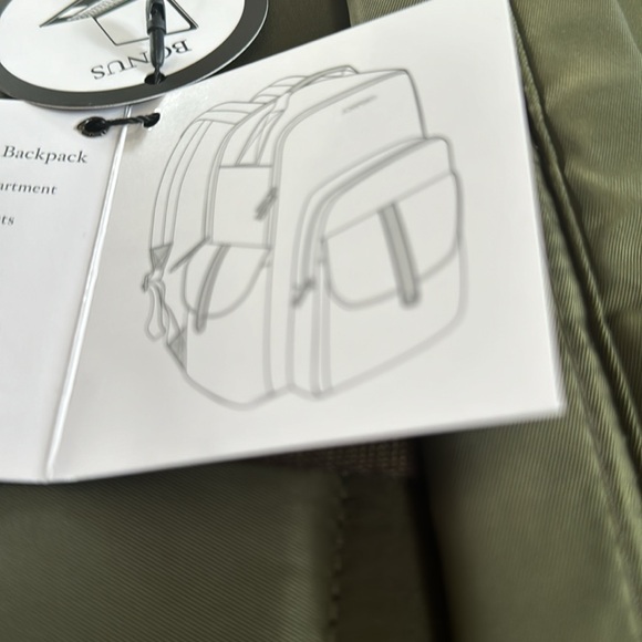 NEW🧑🏼‍🎄🔥 JOAN&DAVID. The Eileen Excursion Nylon Collection 18” Backpack - Picture 12 of 12